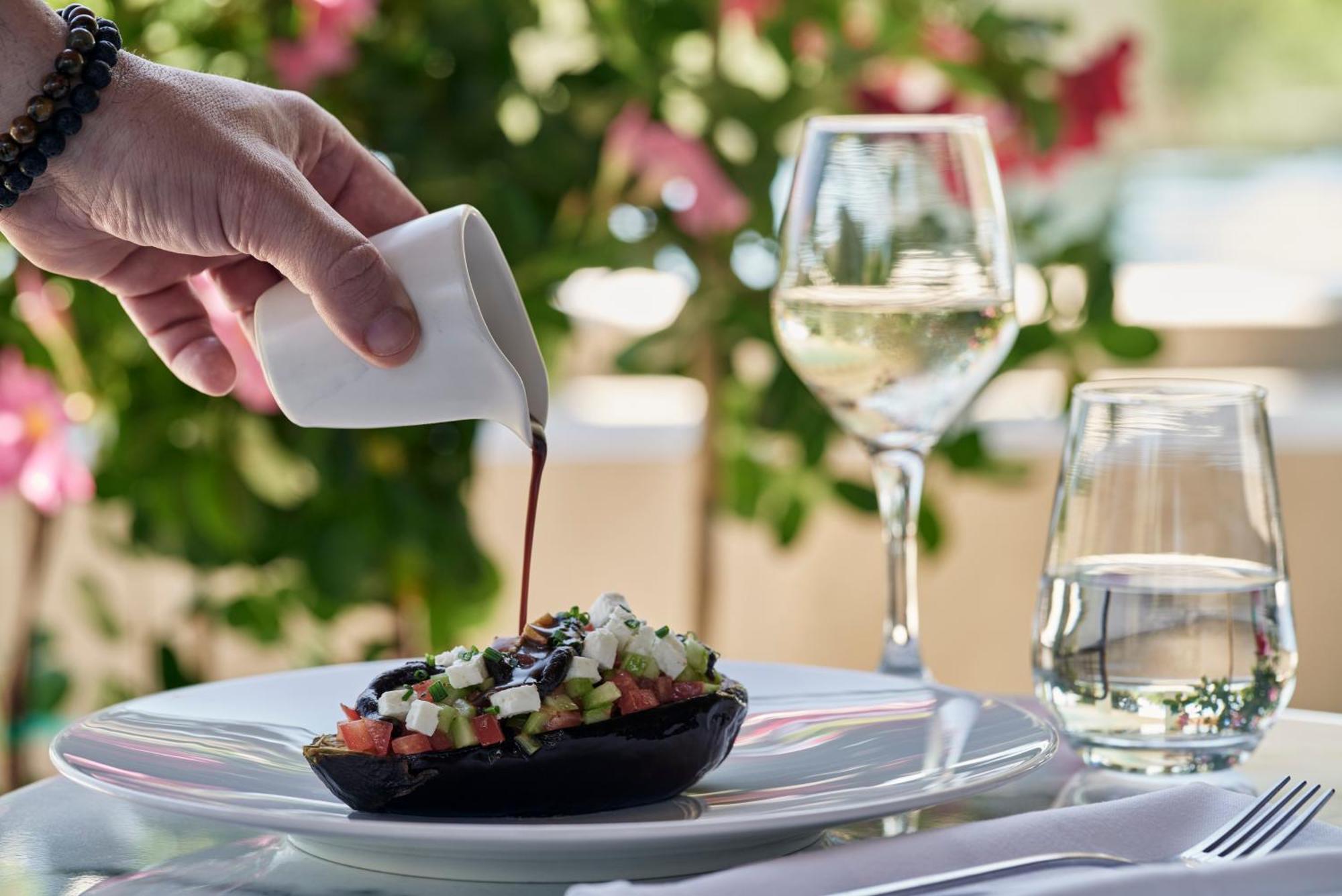 Celestial All Suites Afrato Eksteriør bilde